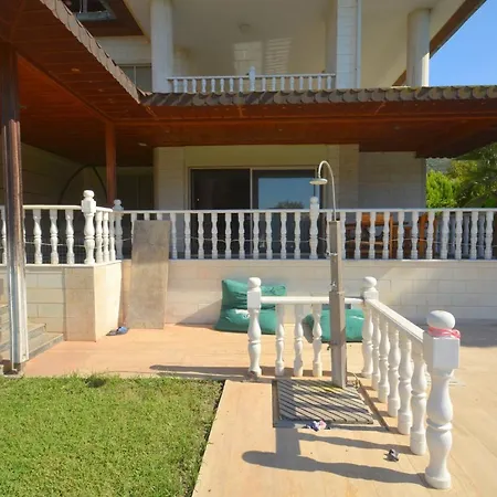 Bodrum 3 Bedroom Holiday Homes Feriehus Gulluk
