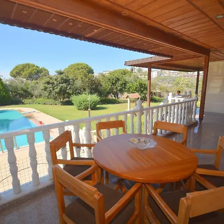 Bodrum 3 Bedroom Holiday Homes Feriehus *