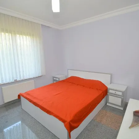 Bodrum 3 Bedroom Holiday Homes Gulluk