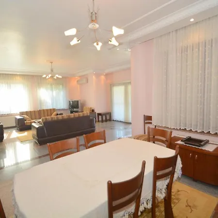 Bodrum 3 Bedroom Holiday Homes *