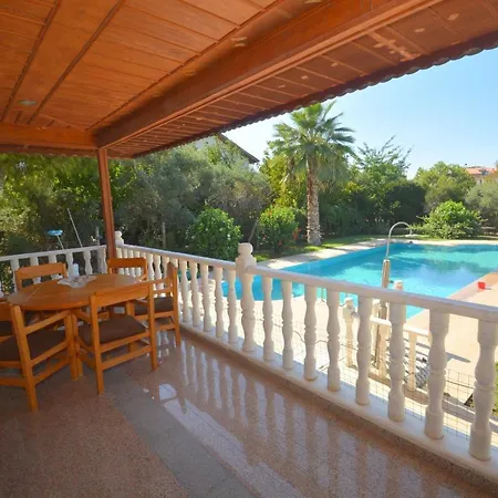 Bodrum 3 Bedroom Holiday Homes Gulluk