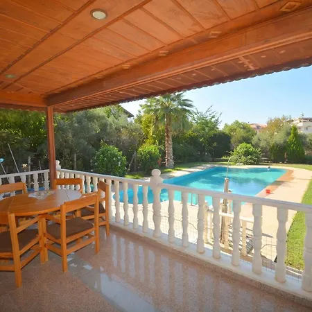 Bodrum 3 Bedroom Holiday Homes 別荘 *